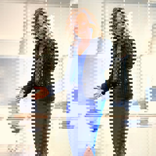 Text Image Executives (7) 1280X1280px Squooshed